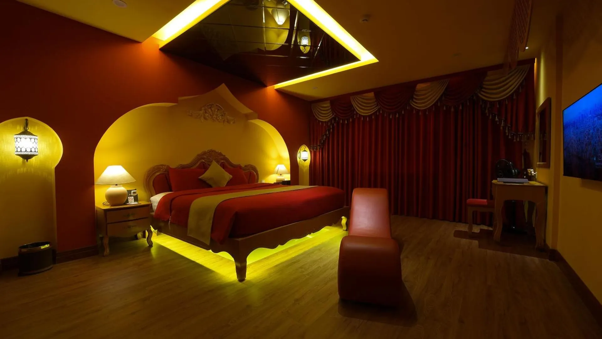 Chiic House 2 - Khach San Tinh Yeu Hotel Da Nang 0*,  Vietnam