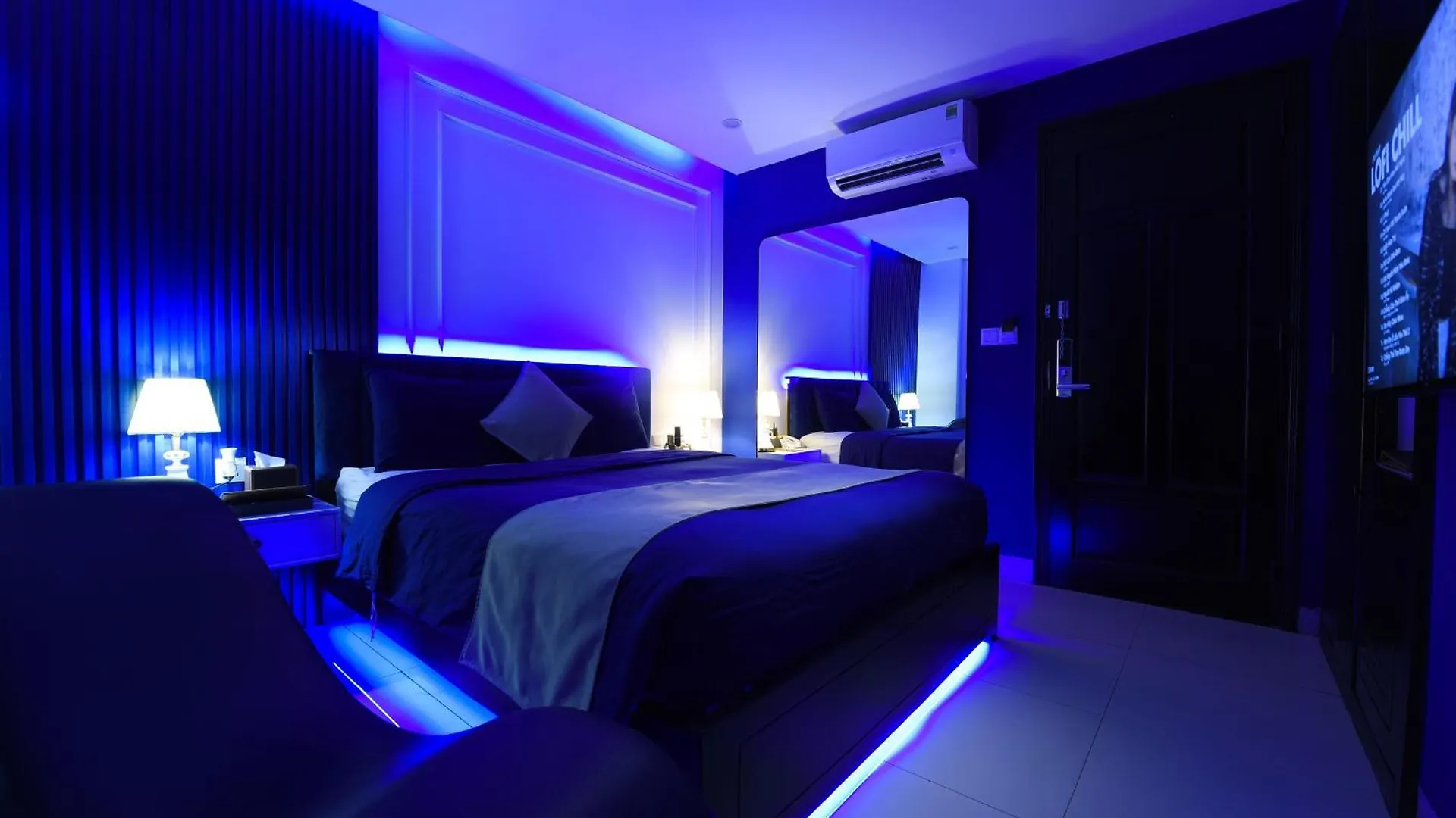 Love hotel Chiic House 2 - Khach San Tinh Yeu Hotel Da Nang Vietnam