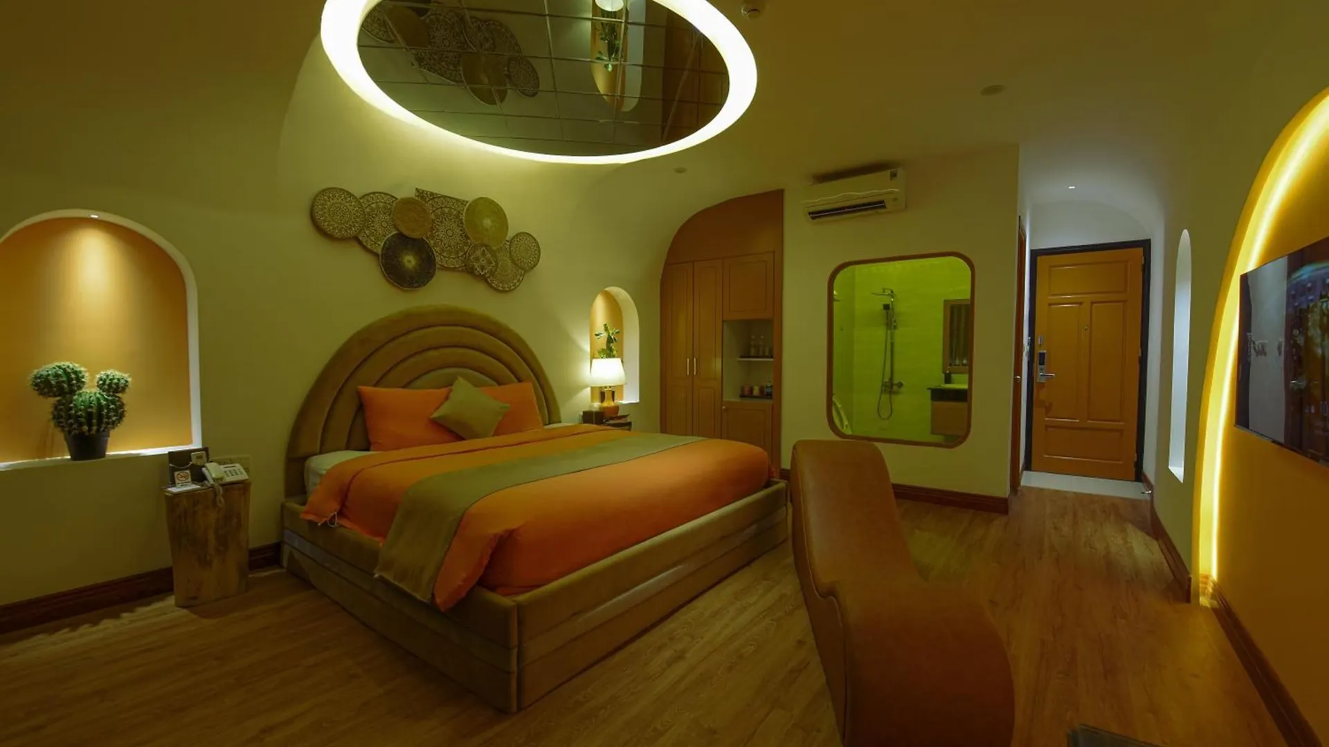 Love hotel Chiic House 2 - Khach San Tinh Yeu Hotel Da Nang Vietnam